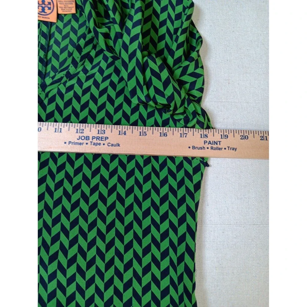 NWT Tory Burch Sydne Silk Blouse Size 6 Green Navy V-Neck Side Zip Long Sleeve